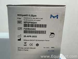 Unused Millipore Milli-Q IQ 7000 Laboratory Water Purification System With Accessories