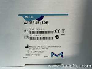 Unused Millipore Milli-Q IQ 7000 Laboratory Water Purification System With Accessories