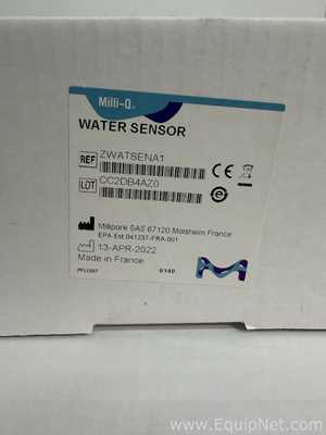 Sistema de Purificación y Destilación de Agua Millipore Milli-Q IQ 7000. Sin usar