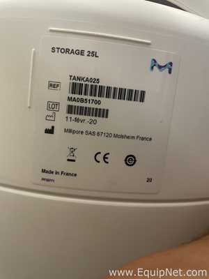 Milli-Q 2 E-Pods, IQ-7015 and a 25L Tank