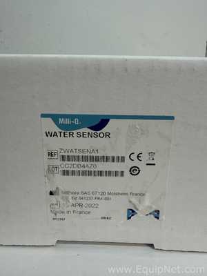 Sistema de Purificación y Destilación de Agua Millipore Milli-Q IQ 7000. Sin usar