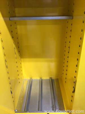 Gabinete de Almacenamiento de Inflamables JustRite Requisitos de aire 55 GALS