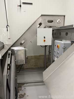 Flighted Incline Conveyor with Hopper