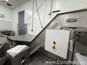 Flighted Incline Conveyor with Hopper