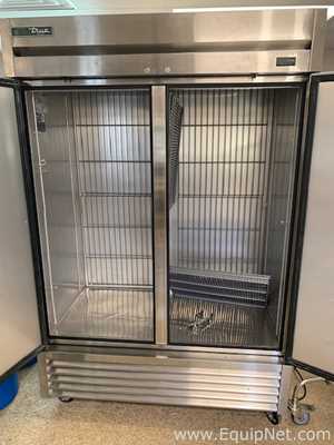 Freezer True Refrigeration T-49F-HC