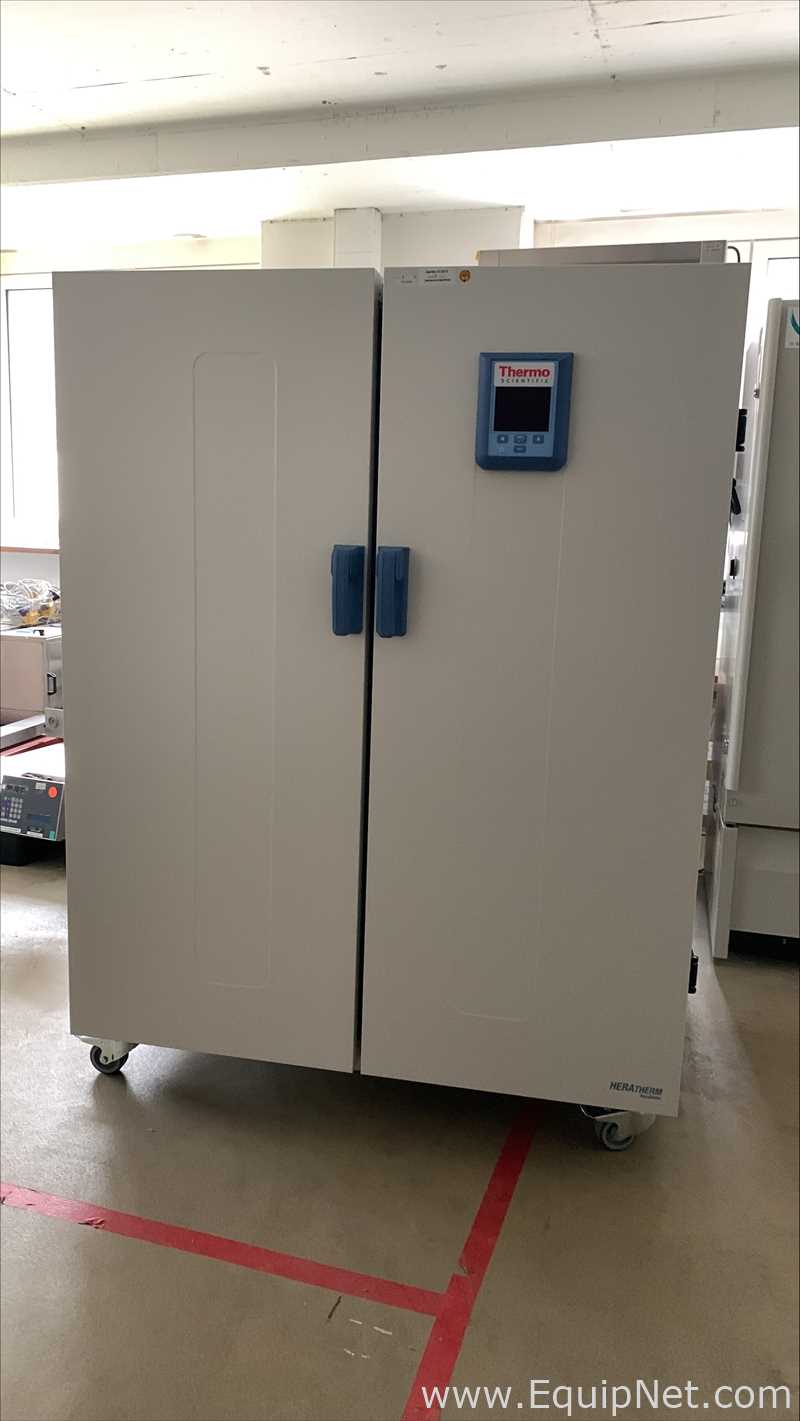 Incubadora Thermo Scientific Heratherm IMH750-S. Sem Uso