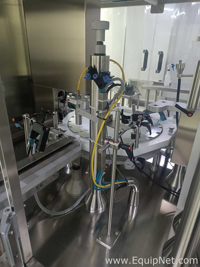 Sistema De Llenado Y Tapado De Líquidos Totalmente automático Omas G 250