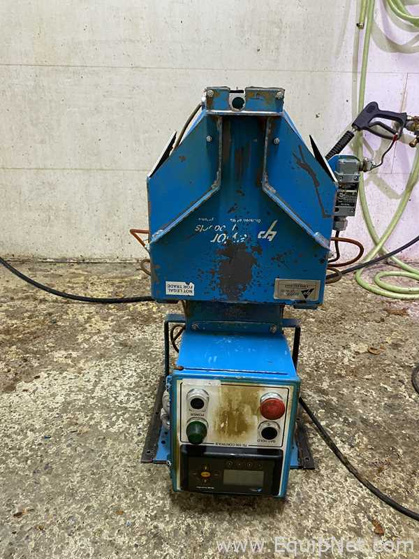 4600 J Aero Seal Bag Sealer for Pinch Bottom Bags with Conveyors