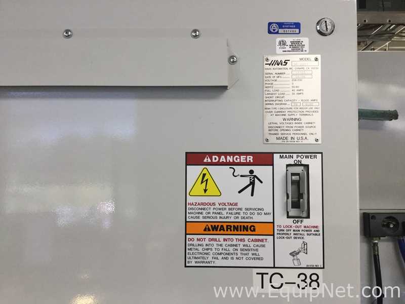 Máquina de Fresagem Hass Manufacturing VF-2DYT