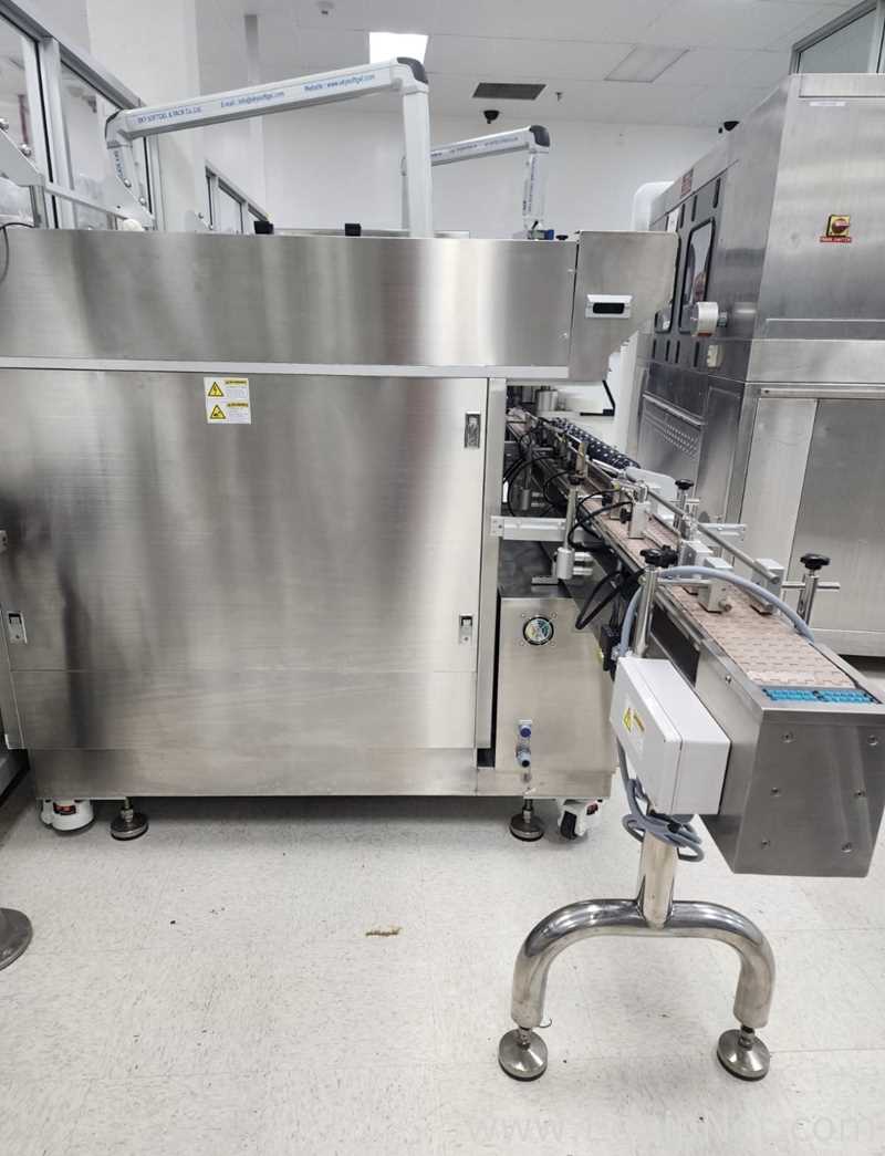 One Sky Softgel SMC 527SQ In working conditions and One Sky Softgel SMC 527SQ for Spare Parts