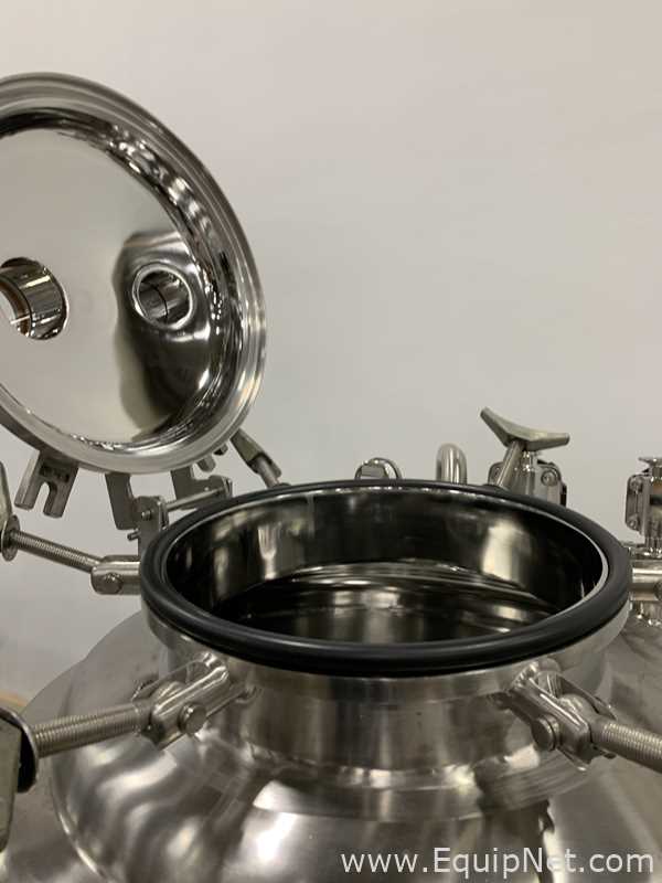 Precision Stainless 300 Liter Insulated Mobile Mixing Tank - V-3482