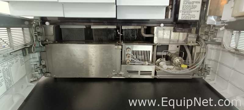 Shimadzu HPLC With SIL-30ACMP Nexera X2 Autosampler Column Oven -  Degasser And Liquid Chromatograph