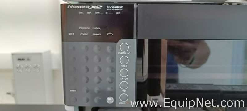 Shimadzu HPLC With SIL-30ACMP Nexera X2 Autosampler Column Oven -  Degasser And Liquid Chromatograph