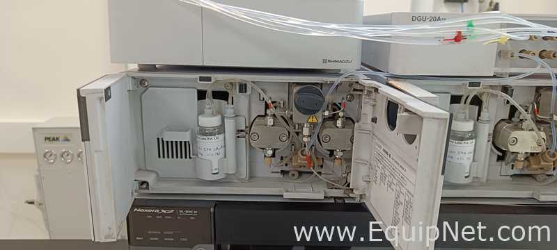 Shimadzu HPLC With SIL-30ACMP Nexera X2 Autosampler Column Oven -  Degasser And Liquid Chromatograph
