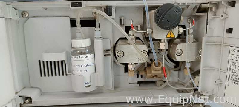 Shimadzu HPLC With SIL-30ACMP Nexera X2 Autosampler Column Oven -  Degasser And Liquid Chromatograph