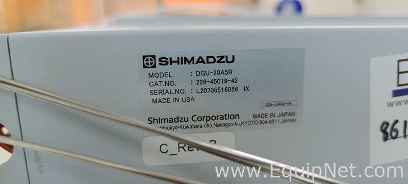 Shimadzu HPLC With SIL-30ACMP Nexera X2 Autosampler Column Oven -  Degasser And Liquid Chromatograph