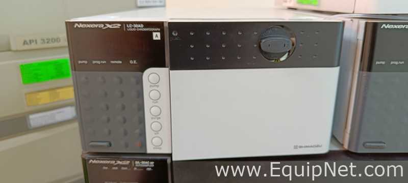 HPLC Shimadzu SIL-30ACMP