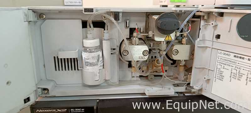 HPLC Shimadzu SIL-30ACMP