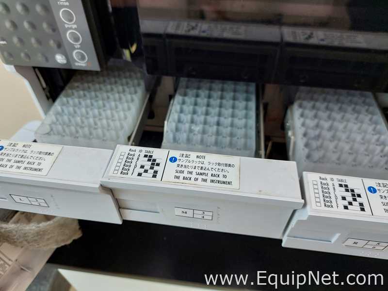 HPLC Shimadzu SIL-30ACMP