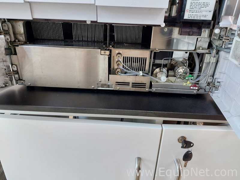 HPLC Shimadzu SIL-30ACMP