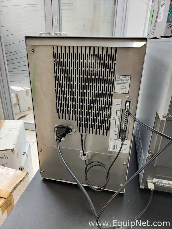 HPLC Shimadzu SIL-30ACMP
