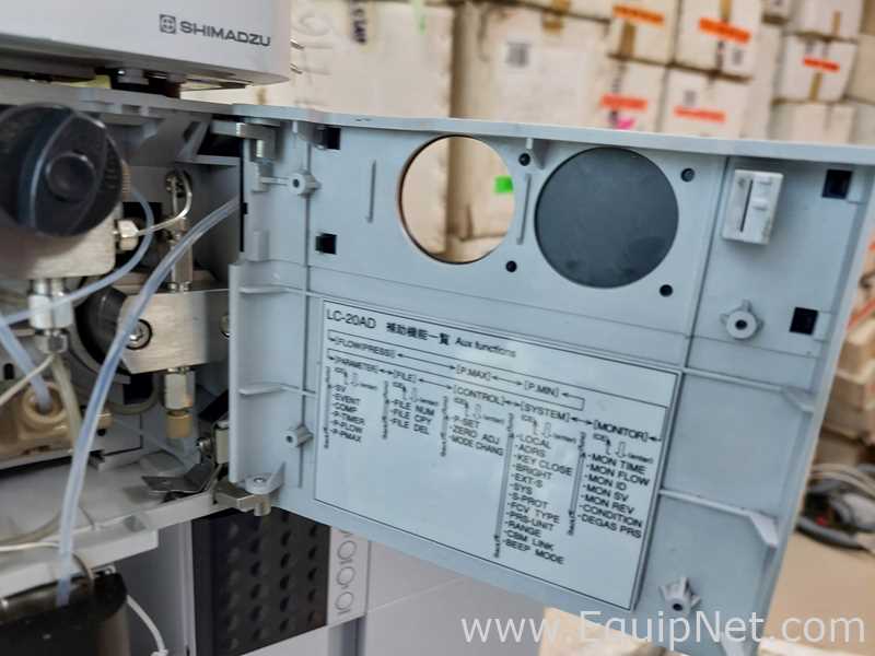 HPLC Shimadzu SIL-30ACMP