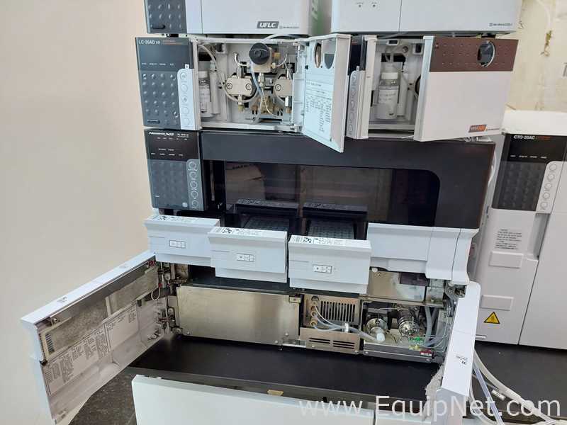 HPLC Shimadzu SIL-30ACMP