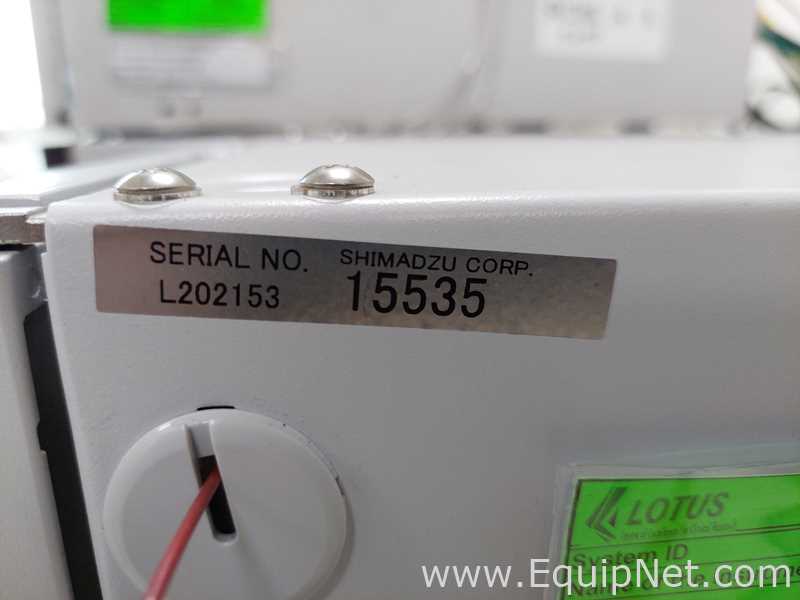HPLC Shimadzu SIL-30ACMP