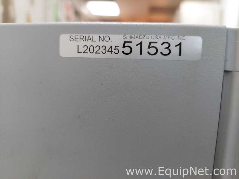 HPLC Shimadzu SIL-30ACMP