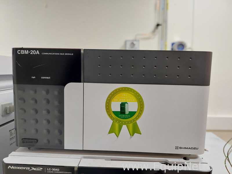 HPLC Shimadzu SIL-30ACMP