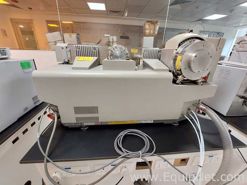 AB Sciex API 4000 LC-MS|MS Mass Spectrometer With Peak Nitrogen Generator And Vacuum Pump