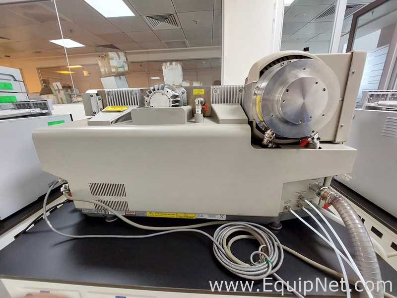 AB Sciex API 4000 LC-MS|MS Mass Spectrometer With Peak Nitrogen Generator And Vacuum Pump