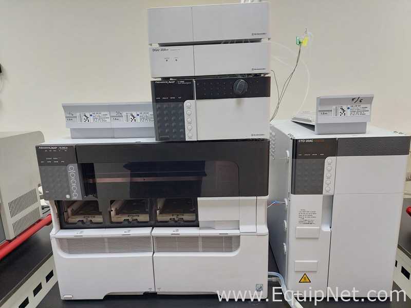 HPLC Shimadzu SIL-30ACMP