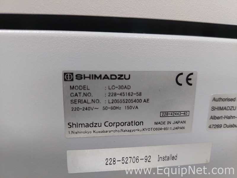 HPLC Shimadzu SIL-30ACMP