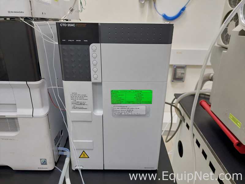 HPLC Shimadzu SIL-30ACMP