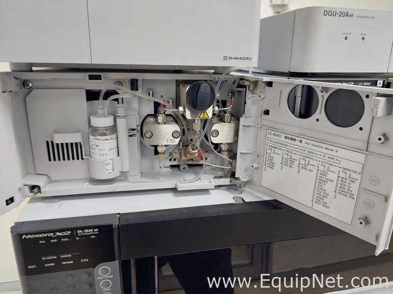 HPLC Shimadzu SIL-30ACMP