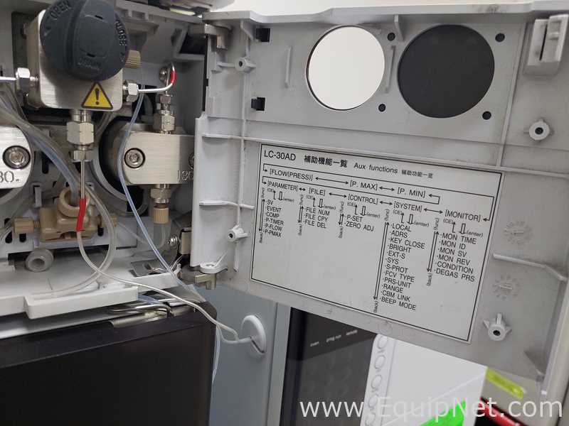 HPLC Shimadzu SIL-30ACMP