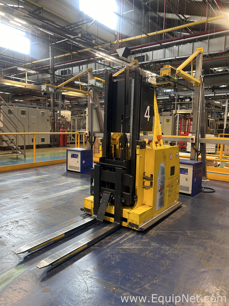 Fleet of 15 Automated Guided Vehicles