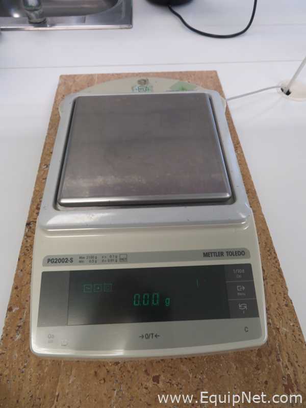 Mettler Toledo PG2002-S Analytical Balance with Power Supply