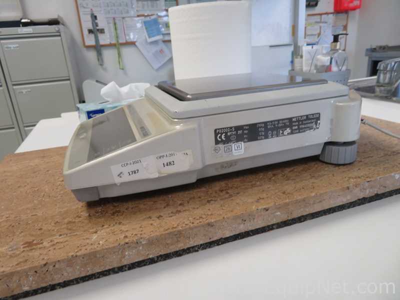 Mettler Toledo PG2002-S Analytical Balance with Power Supply