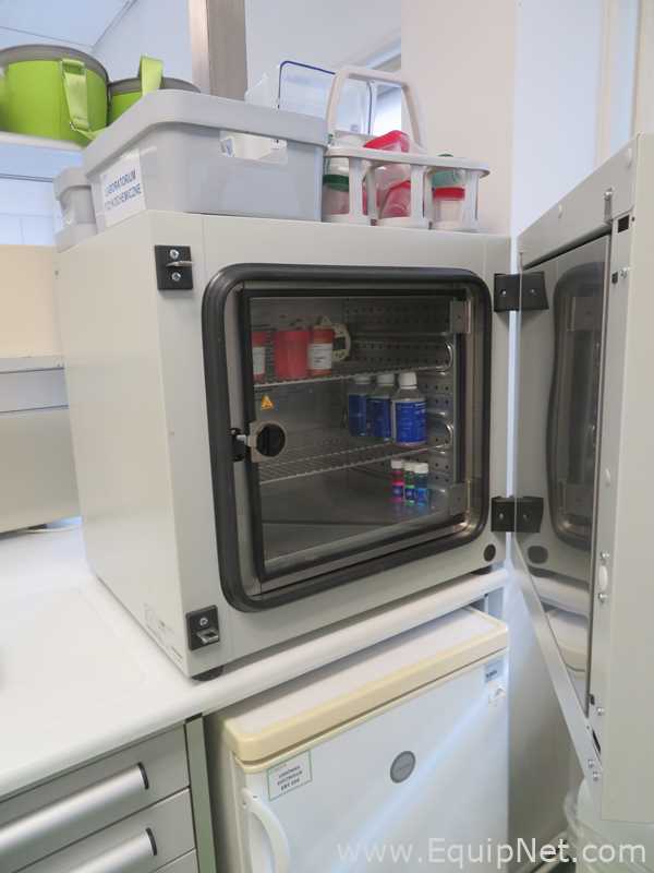 Binder KT 53 Cooling Incubator