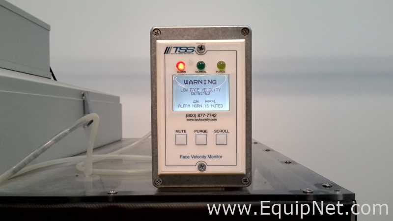 BioBUBBLE PU-2525-02-01 4 Foot Benchtop Biocontainment Enclosure