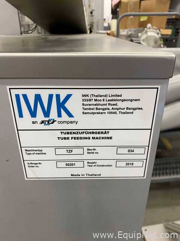 Línea para Llenado en Tubo IWK Verpackungstechnik GmbH 2843439
