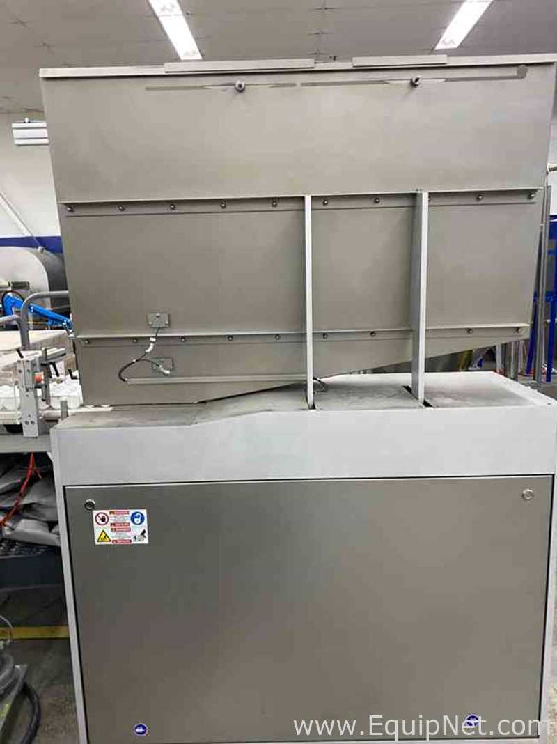 Línea para Llenado en Tubo IWK Verpackungstechnik GmbH 2843439