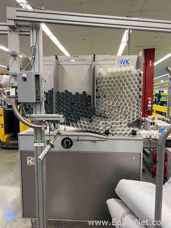 Línea para Llenado en Tubo IWK Verpackungstechnik GmbH 2843439