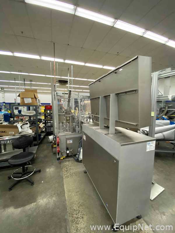 Línea para Llenado en Tubo IWK Verpackungstechnik GmbH 2843439