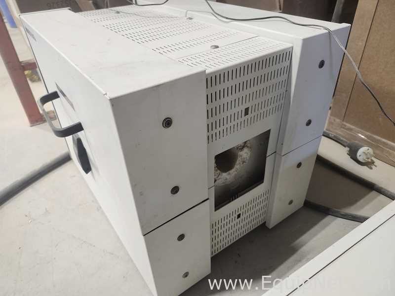 Lindberg and BlueM HTF55322A Split Hinge Tube Furnace with Control Console