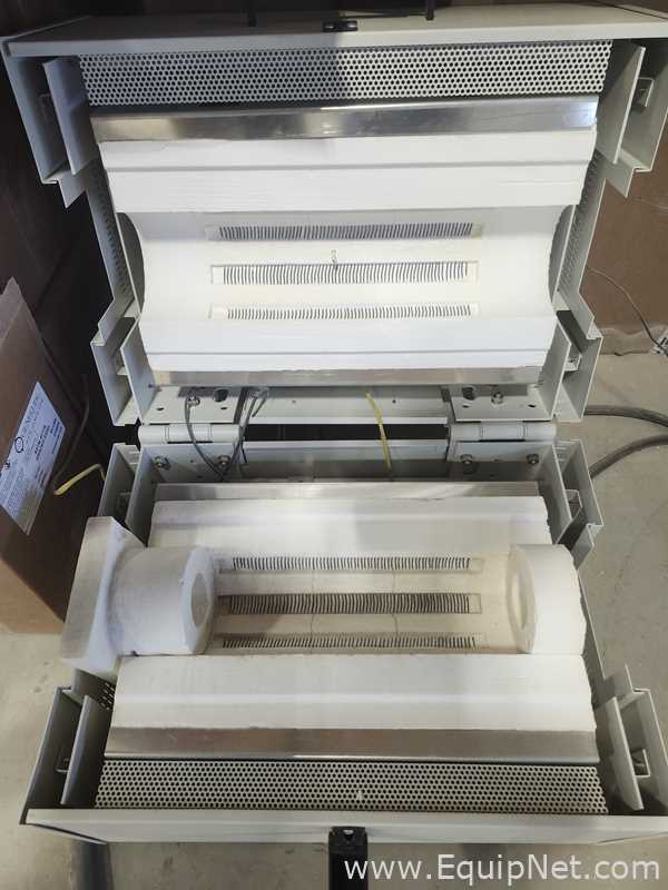 Lindberg and BlueM HTF55322A Split Hinge Tube Furnace with Control Console