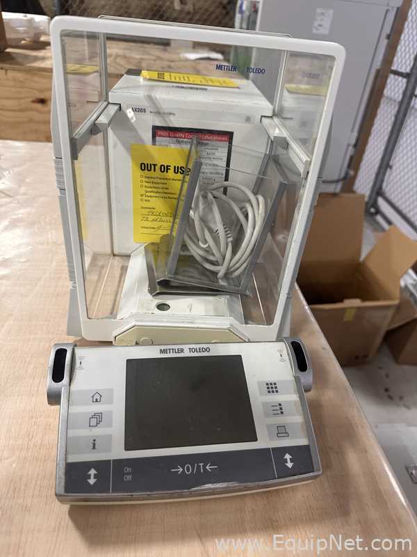 Mettler Toledo AX205 Analytical Balance