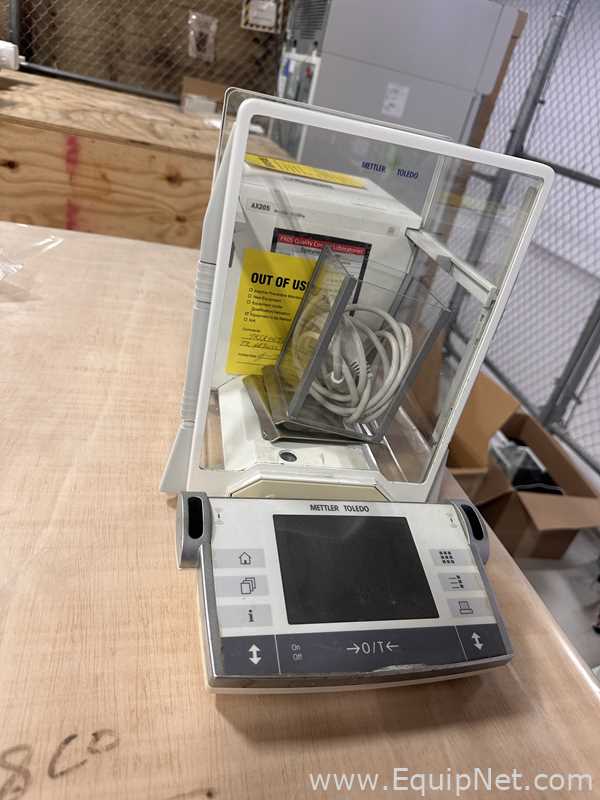 Mettler Toledo AX205 Analytical Balance